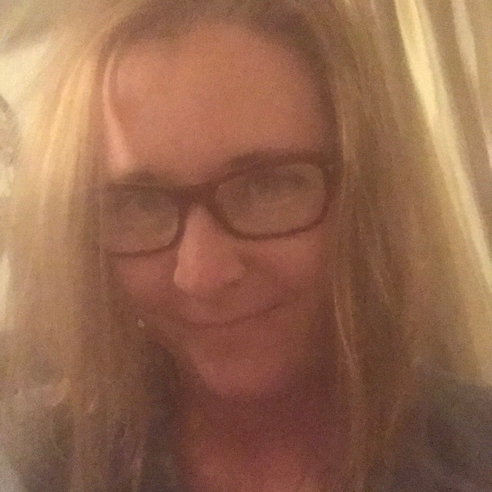 Meet your Posher, Frances